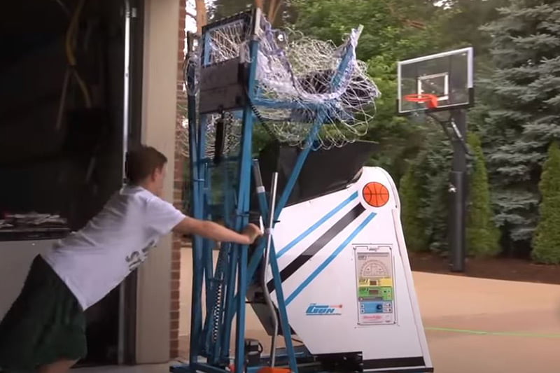 shootaway-basketball-shooting-machine-for-home-use-8